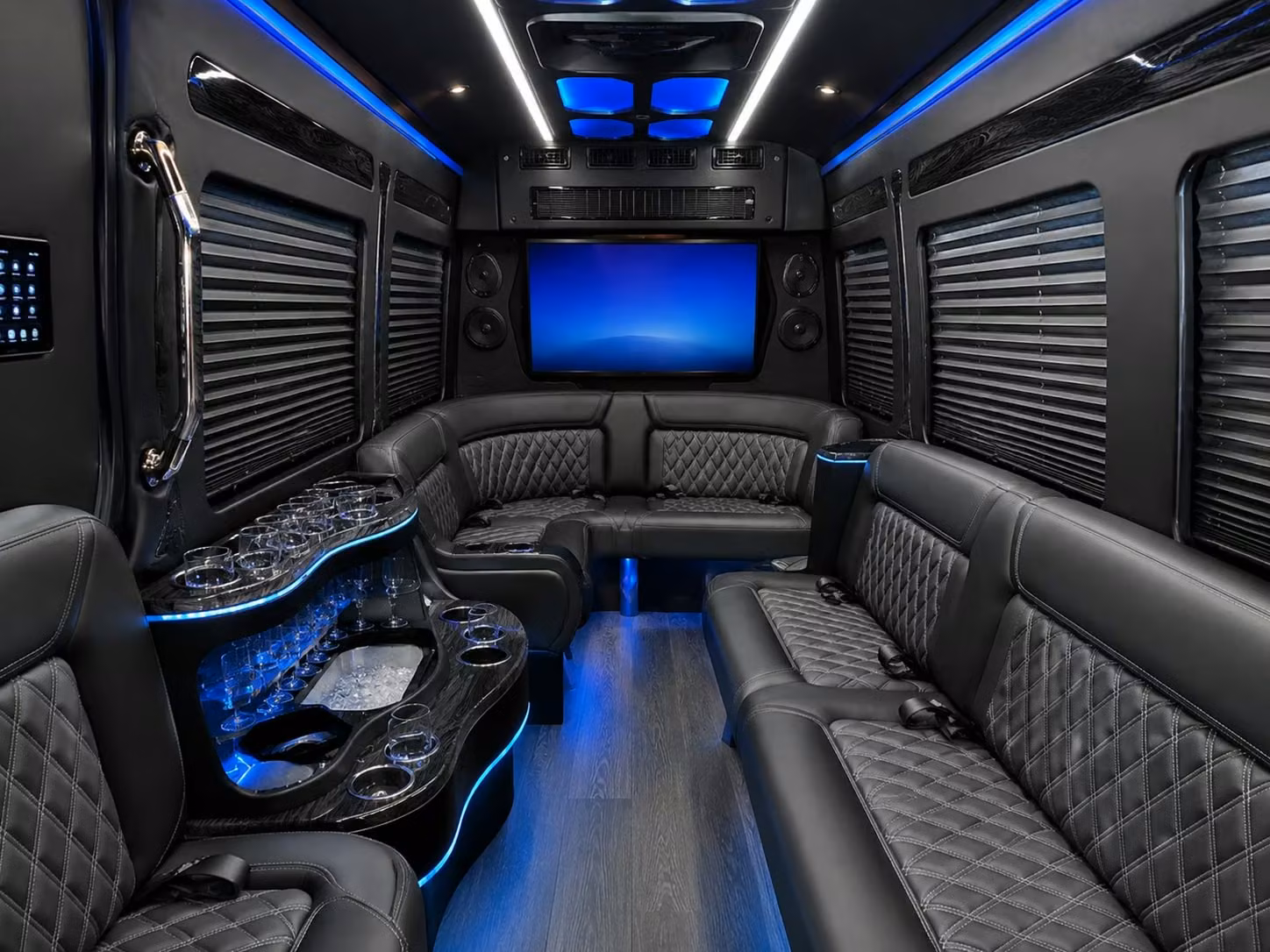 airport transfer shuttles for riverside corporate travelers