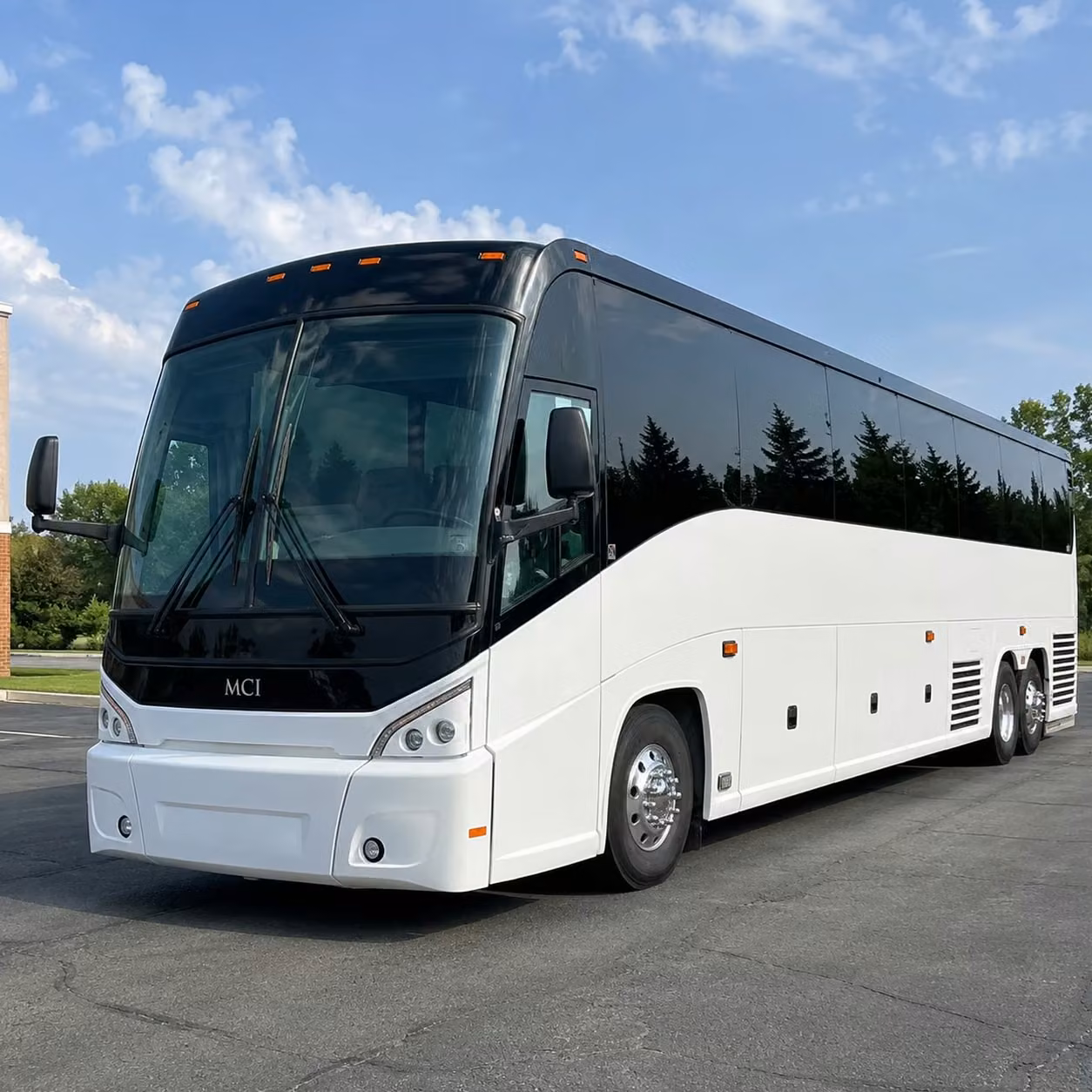 charter bus rentals to ucr highlanders games and campus sporting events