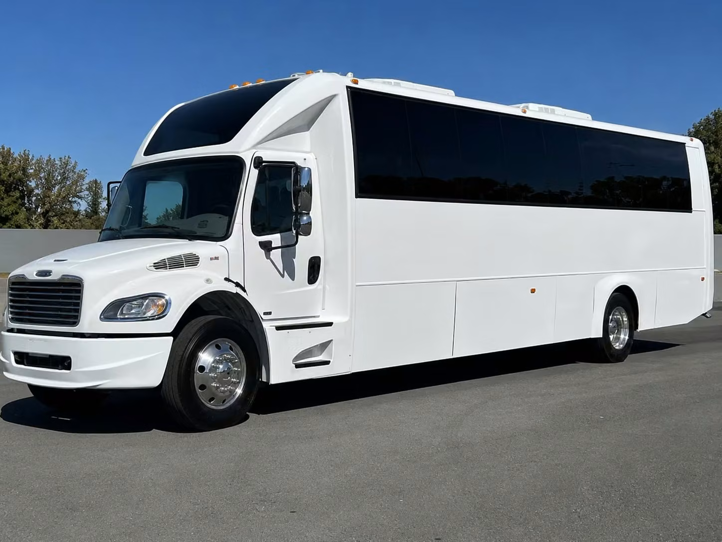 party buses for prom night in riverside arrive like you planned it this way